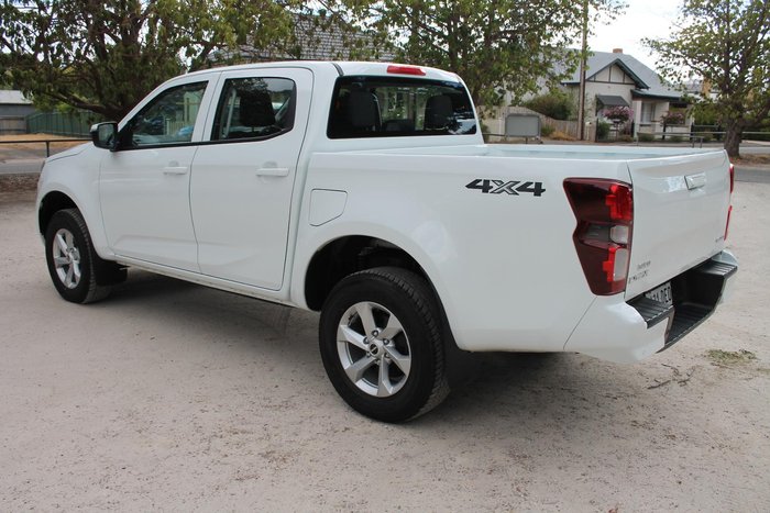 2025 Isuzu D-MAX LS-M