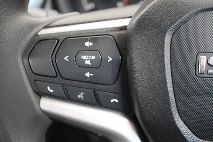 2025 Isuzu D-MAX LS-M