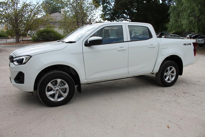 2025 Isuzu D-MAX LS-M
