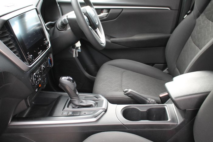 2025 Isuzu D-MAX LS-M