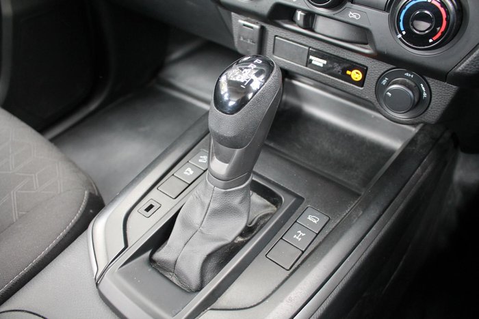 2025 Isuzu D-MAX LS-M