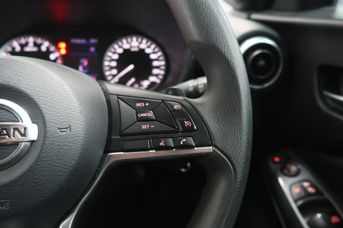 2020 Nissan JUKE ST+