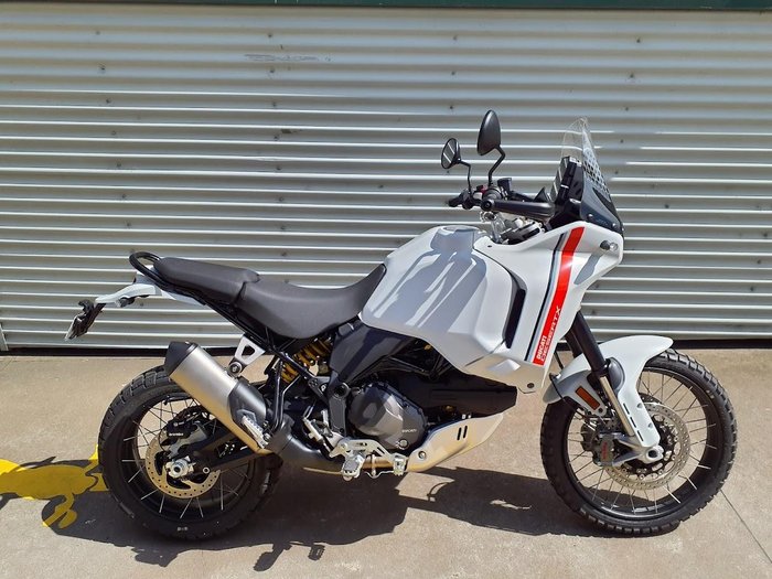 2025 Ducati Desert X Desert X White