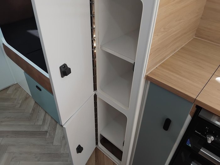 2026 Cadillac RV 2025 Hermes Family Double Bunk Family Van