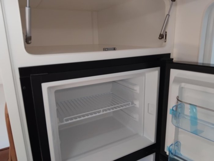 2026 Cadillac RV 2025 Hermes Family Double Bunk Family Van