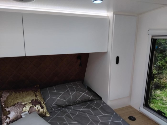 2026 Cadillac RV 2025 Hermes Family Double Bunk Family Van