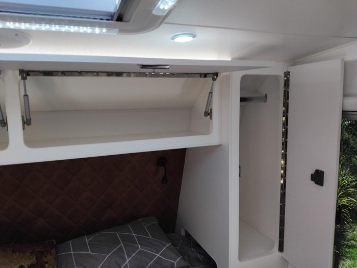 2026 Cadillac RV 2025 Hermes Family Double Bunk Family Van