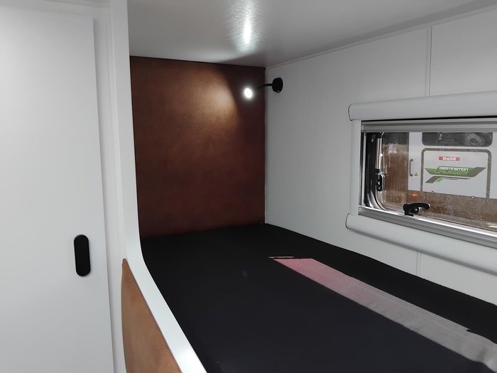 2026 Cadillac RV 2025 Hermes Family Double Bunk Family Van