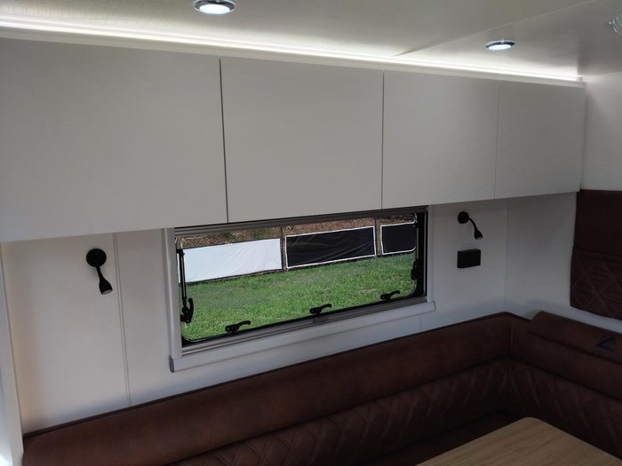 2026 Cadillac RV 2025 Hermes Family Double Bunk Family Van