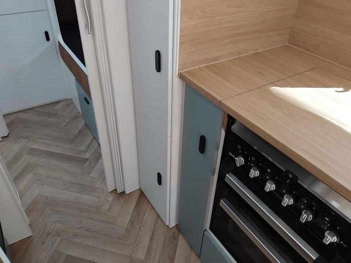 2026 Cadillac RV 2025 Hermes Family Double Bunk Family Van