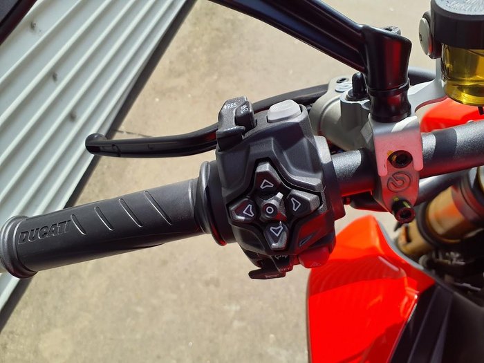 2026 Ducati Streetfighter V2 S Streetfighter Red