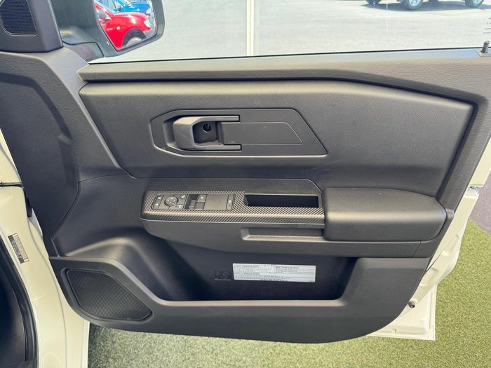 2025 Mitsubishi Triton GLX