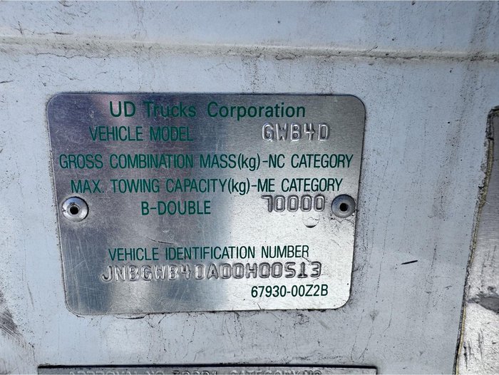 2010 UD Nissan Gwb4d