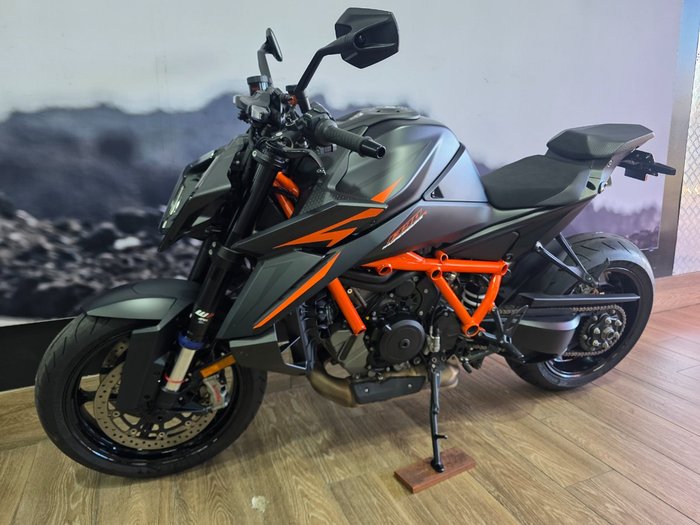 2024 Ktm 1390 SUPER DUKE R EVO Black