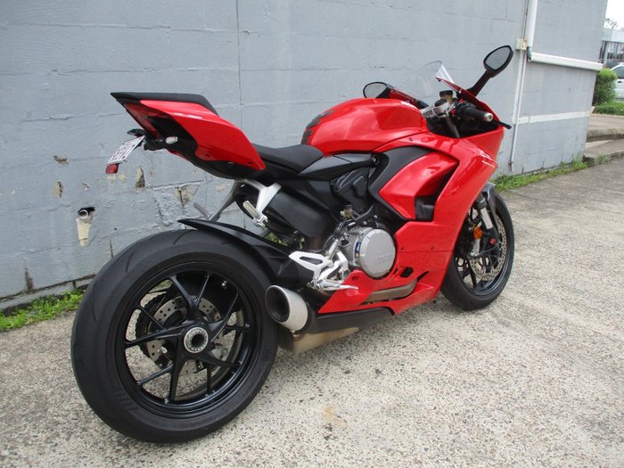 2021 DUCATI PANIGALE V2 RED