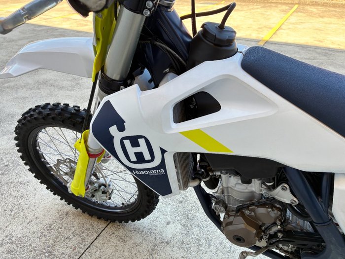 2022 Husqvarna FC350 White