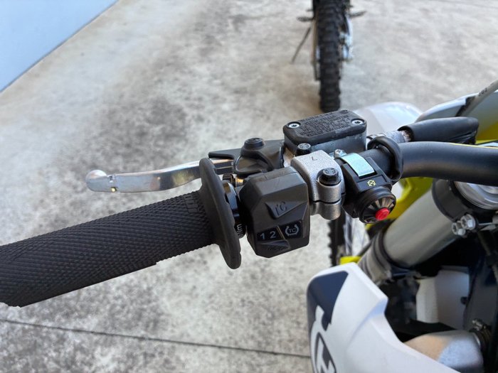 2022 Husqvarna FC350 White