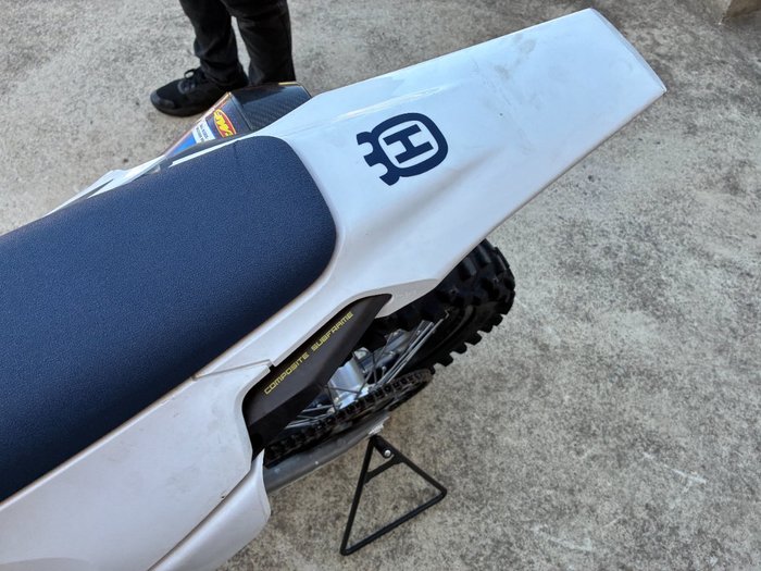 2022 Husqvarna FC350 White