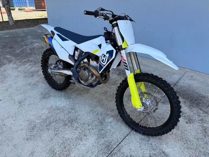 2022 Husqvarna FC350 White