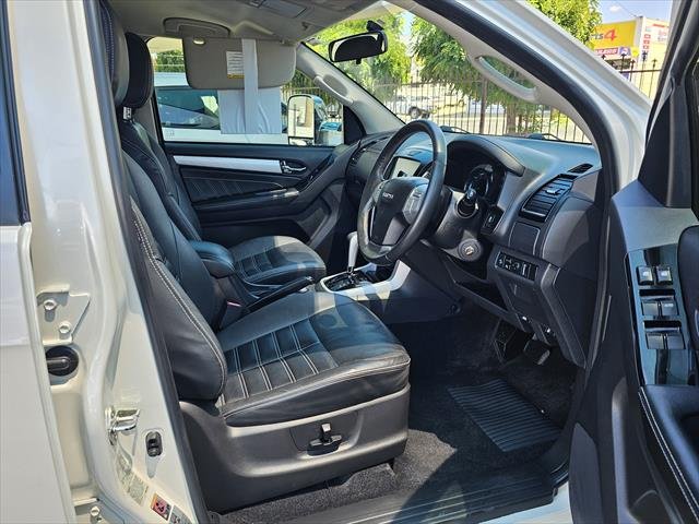 2018 Isuzu MU-X LS-T