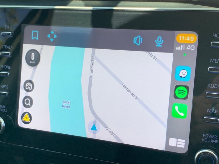 2023 Toyota Hilux SR5