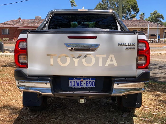 2023 Toyota Hilux SR5