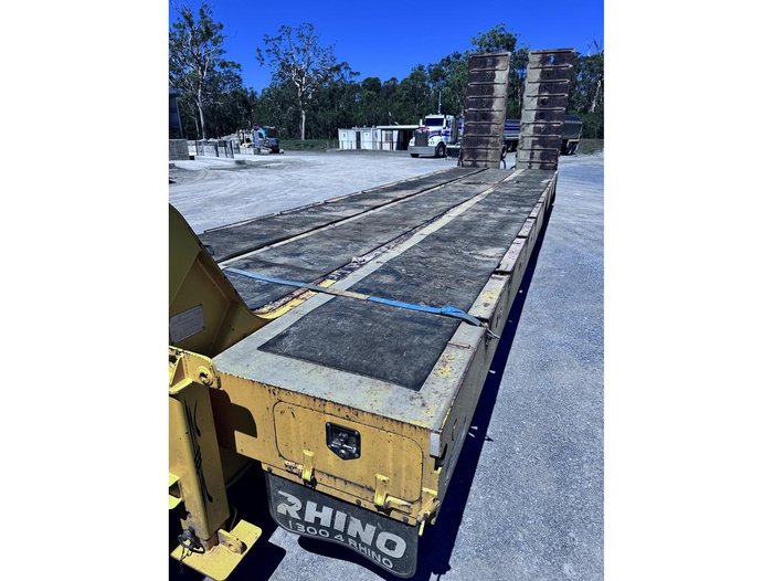 2016 Rhino Tri Axle Trailer