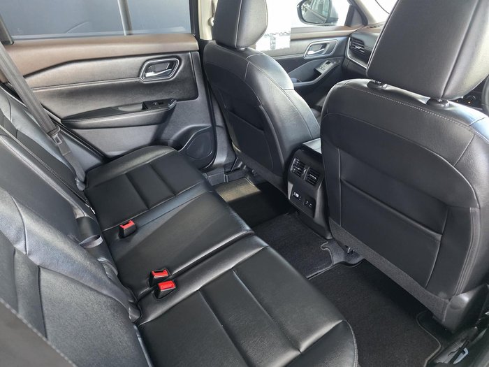 2025 Nissan X-TRAIL Ti