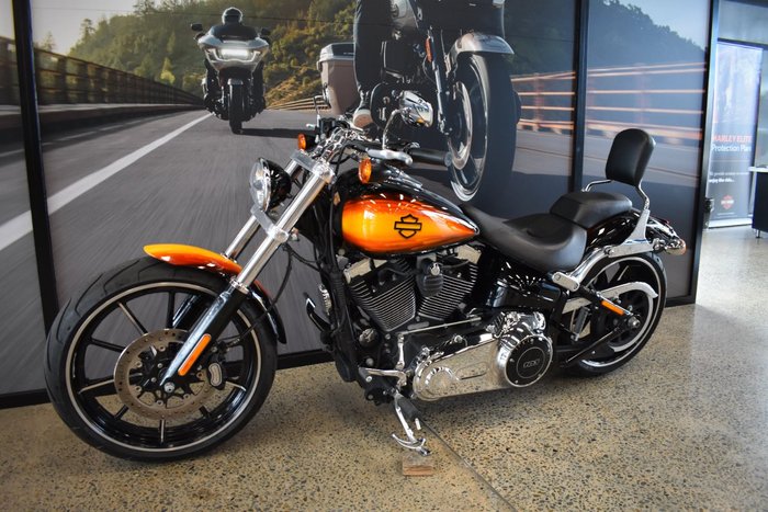 2015 HARLEY-DAVIDSON FXSB SOFTAIL BREAKOUT