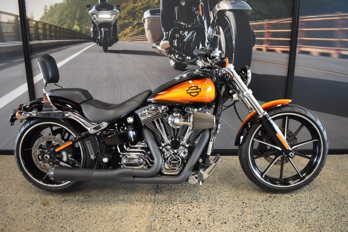 2015 HARLEY-DAVIDSON FXSB SOFTAIL BREAKOUT