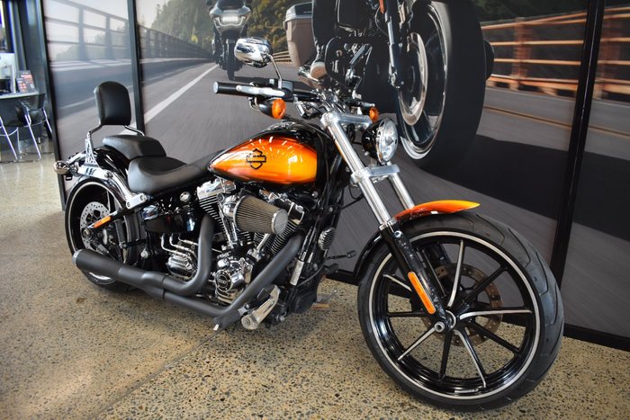 2015 HARLEY-DAVIDSON FXSB SOFTAIL BREAKOUT