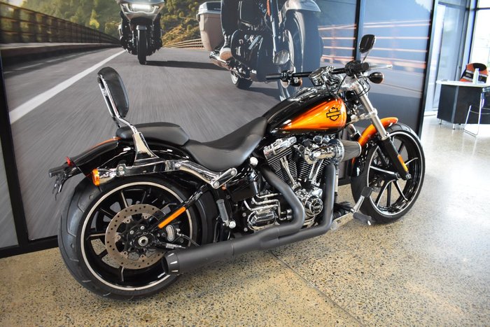 2015 HARLEY-DAVIDSON FXSB SOFTAIL BREAKOUT