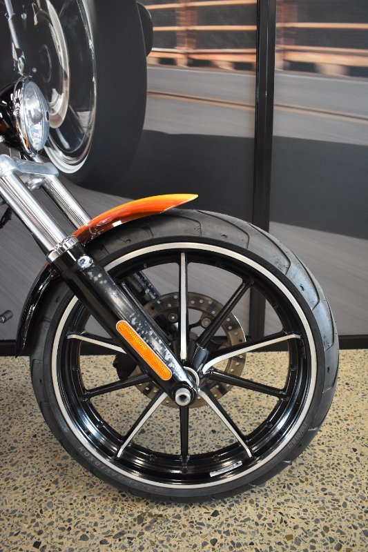 2015 HARLEY-DAVIDSON FXSB SOFTAIL BREAKOUT