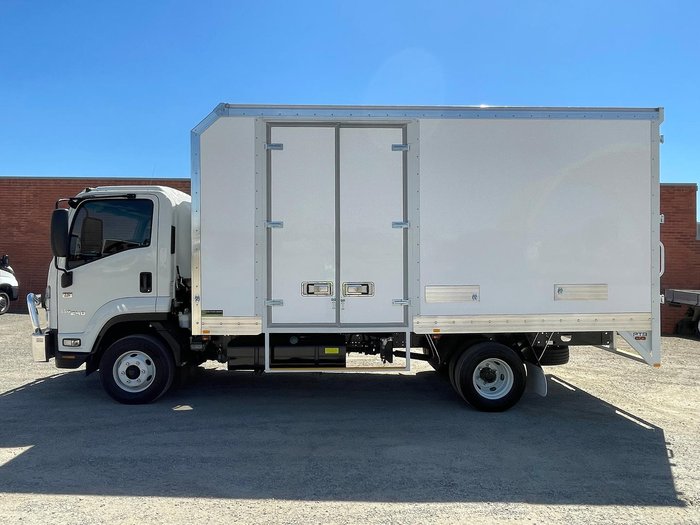 2025 Isuzu F Series FRR 110-240 AMT MWB