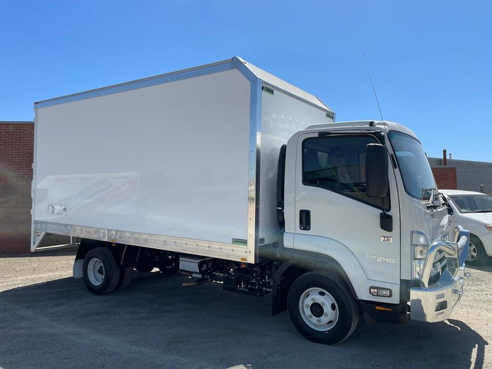 2025 Isuzu F Series FRR 110-240 AMT MWB