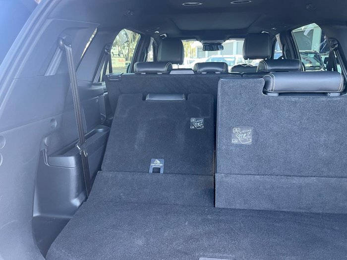 2023 Ford Everest Platinum