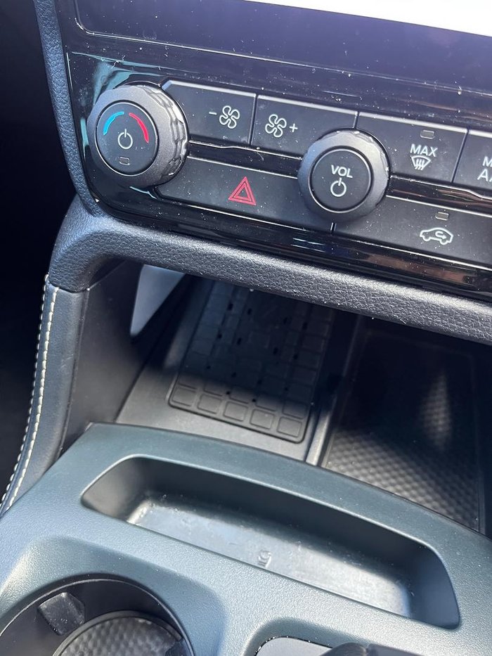 2023 Ford Everest Platinum