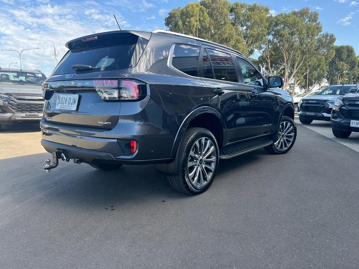 2023 Ford Everest Platinum