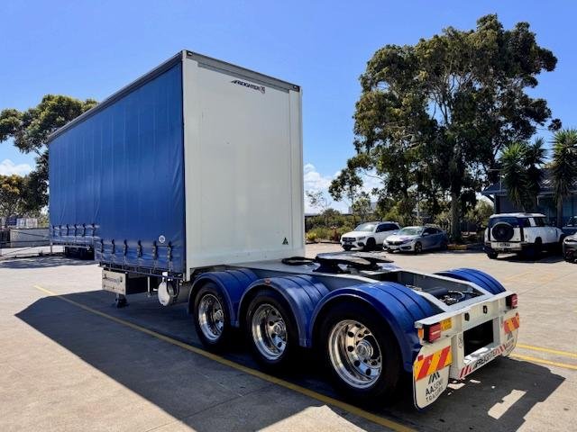 2021 Maxitrans St3