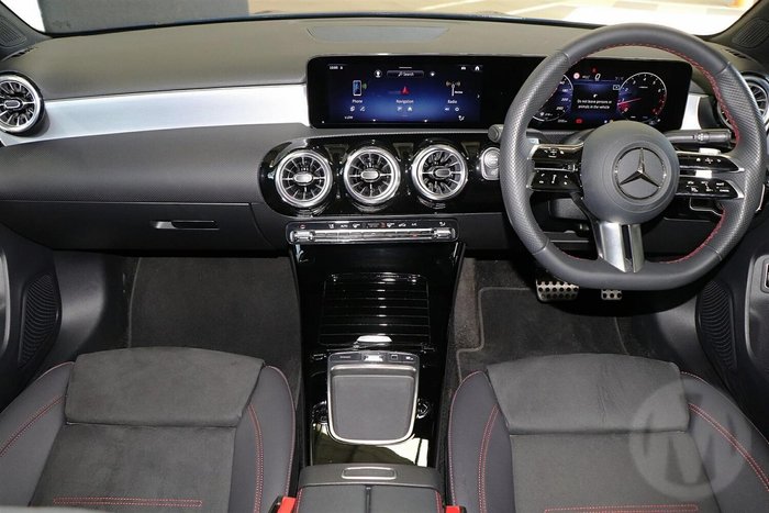 2025 Mercedes-Benz A-Class A250