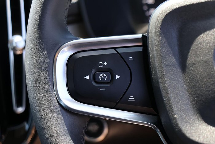 2021 Volvo XC40 T4 Inscription