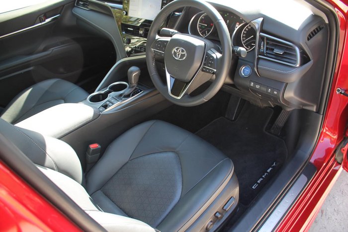 2023 Toyota Camry SX