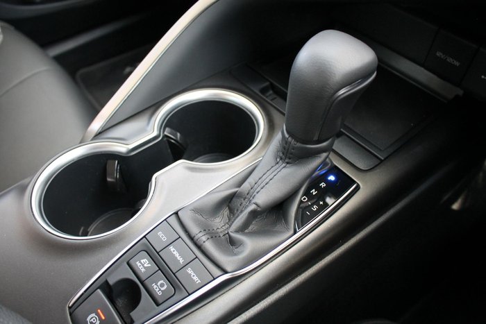 2023 Toyota Camry SX