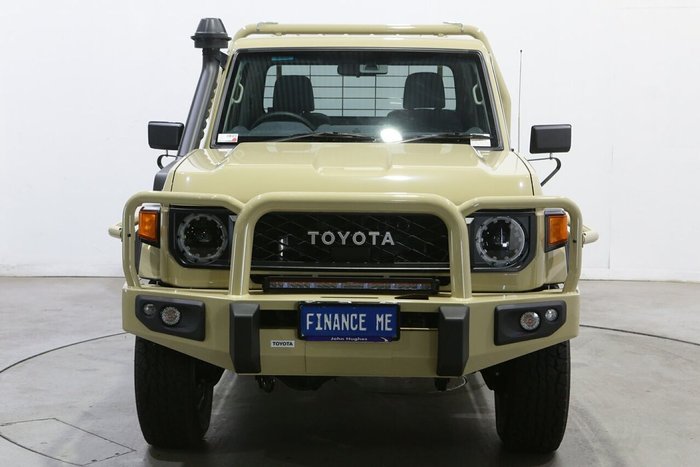 2025 Toyota Landcruiser GXL