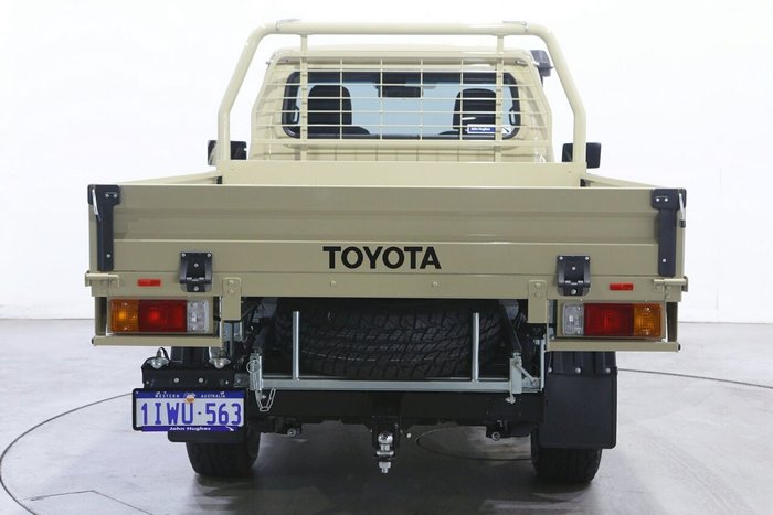 2025 Toyota Landcruiser GXL