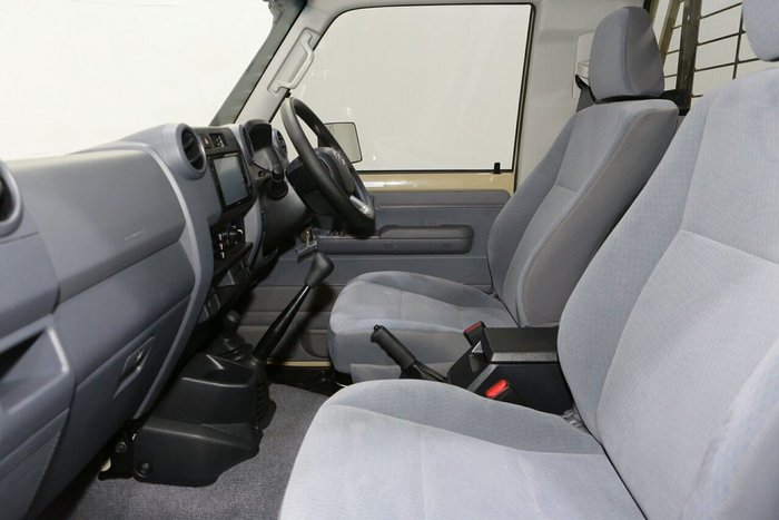 2025 Toyota Landcruiser GXL