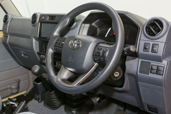 2025 Toyota Landcruiser GXL