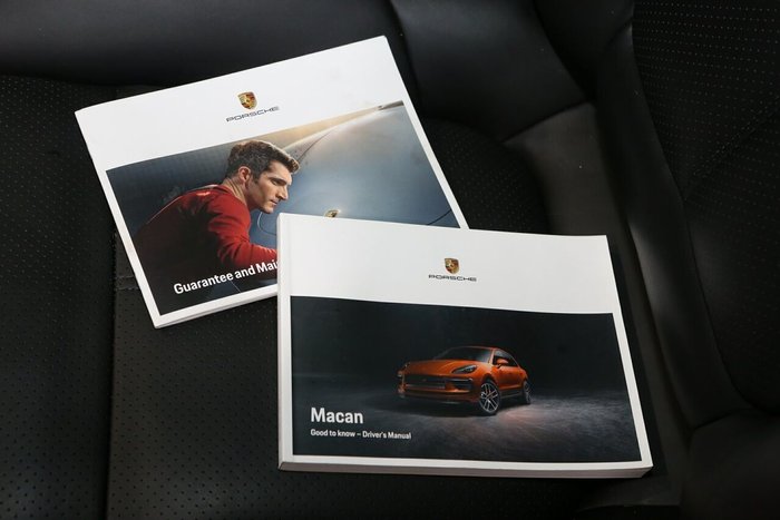 2022 Porsche Macan