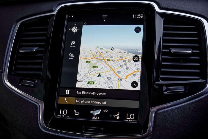 2022 Volvo XC90 B6 R-Design