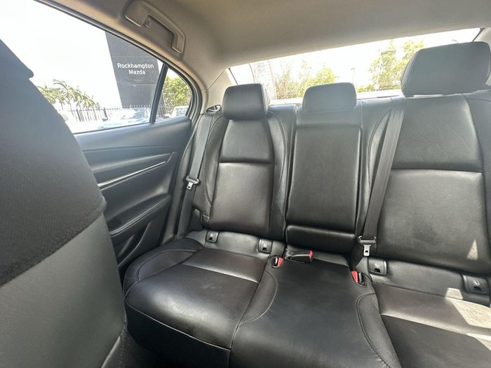 2022 Mazda 3 G20 Touring